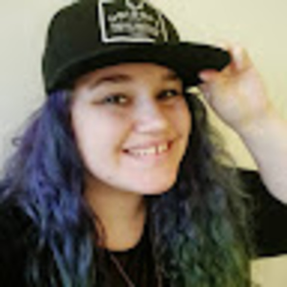 Meet your Posher, Alicia - Picture 1 of 1